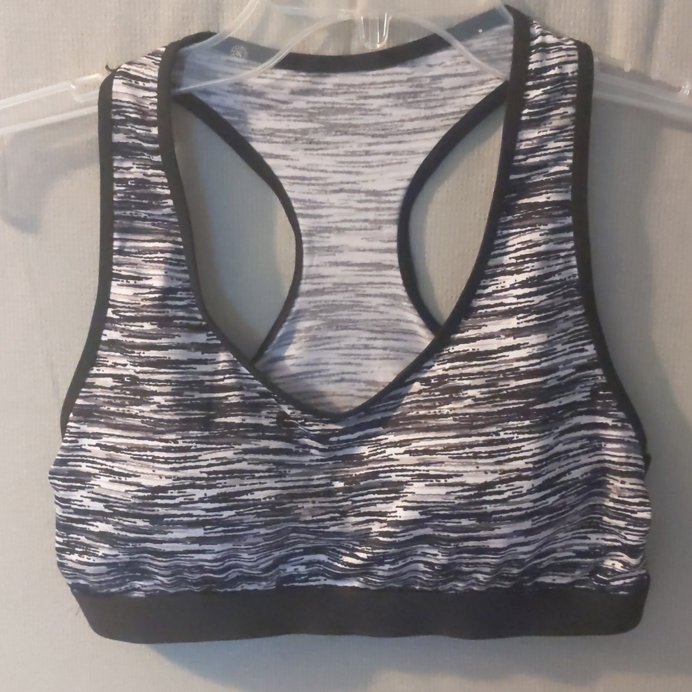 Zone Pro girls sports bra size Large and fruit of the loom (pink)